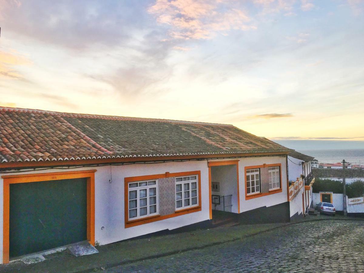 Casa Do Pisao - Cosy And Modern Two-Bedroom Townhouse Angra do Heroismo Exterior photo